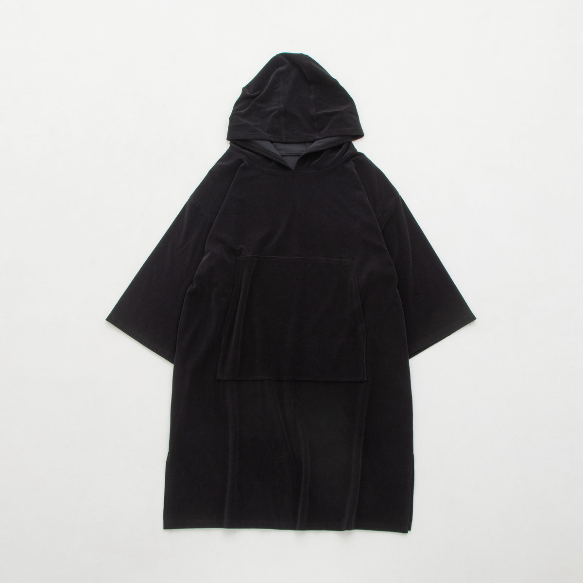 PONCHO/BLACK– THE PANESE